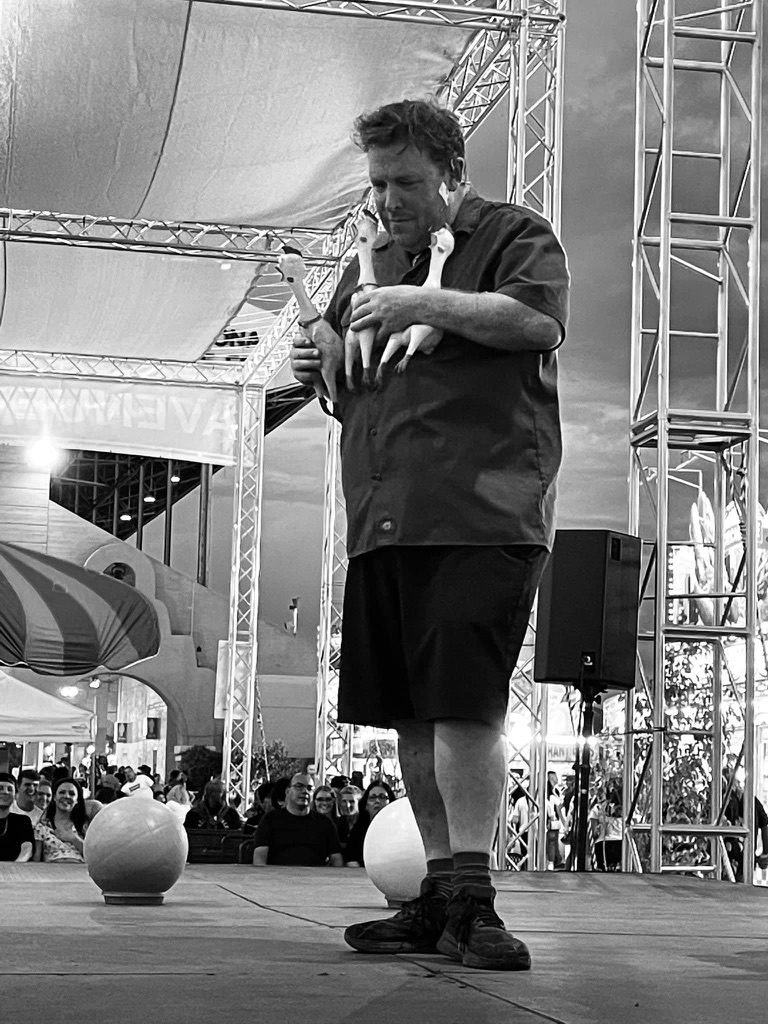 Musical rubber chickens - Greg Frisbee at Arizona State Fair